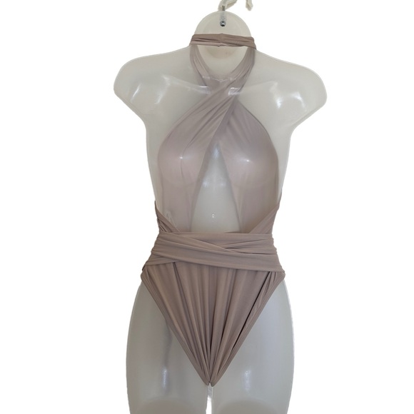 PQ Alex One Piece in Oyster - Picture 3 of 8